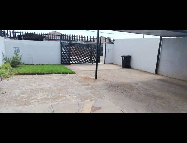 2 BEDROOM PROPERTY TO RENT IN RIVERLEA